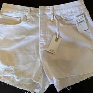 ** Good American Shorts**